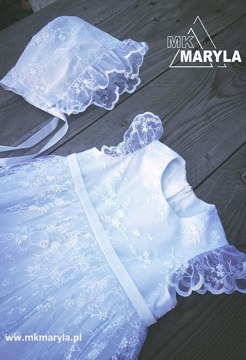 BIA065 White Long Lace Christening Gown with (018m) Leanaí