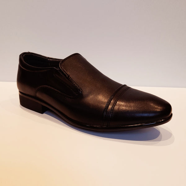 SALE CARTER Black Slip On Shoes (sizes 34,36,37 only)