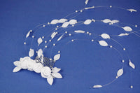 KR64964 Flower Comb with Streamers