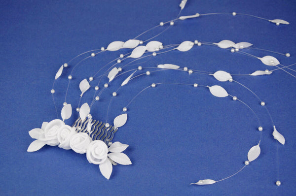 KR64964 Flower Comb with Streamers