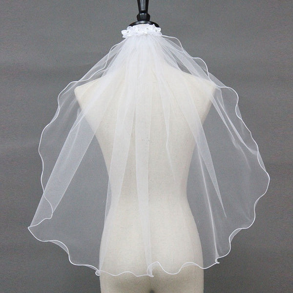 F7351 White Veil on Comb with Flowers