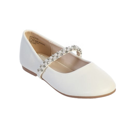 TKS133/116 Girls White Shoes (sizes 1 infant to 8 youth)
